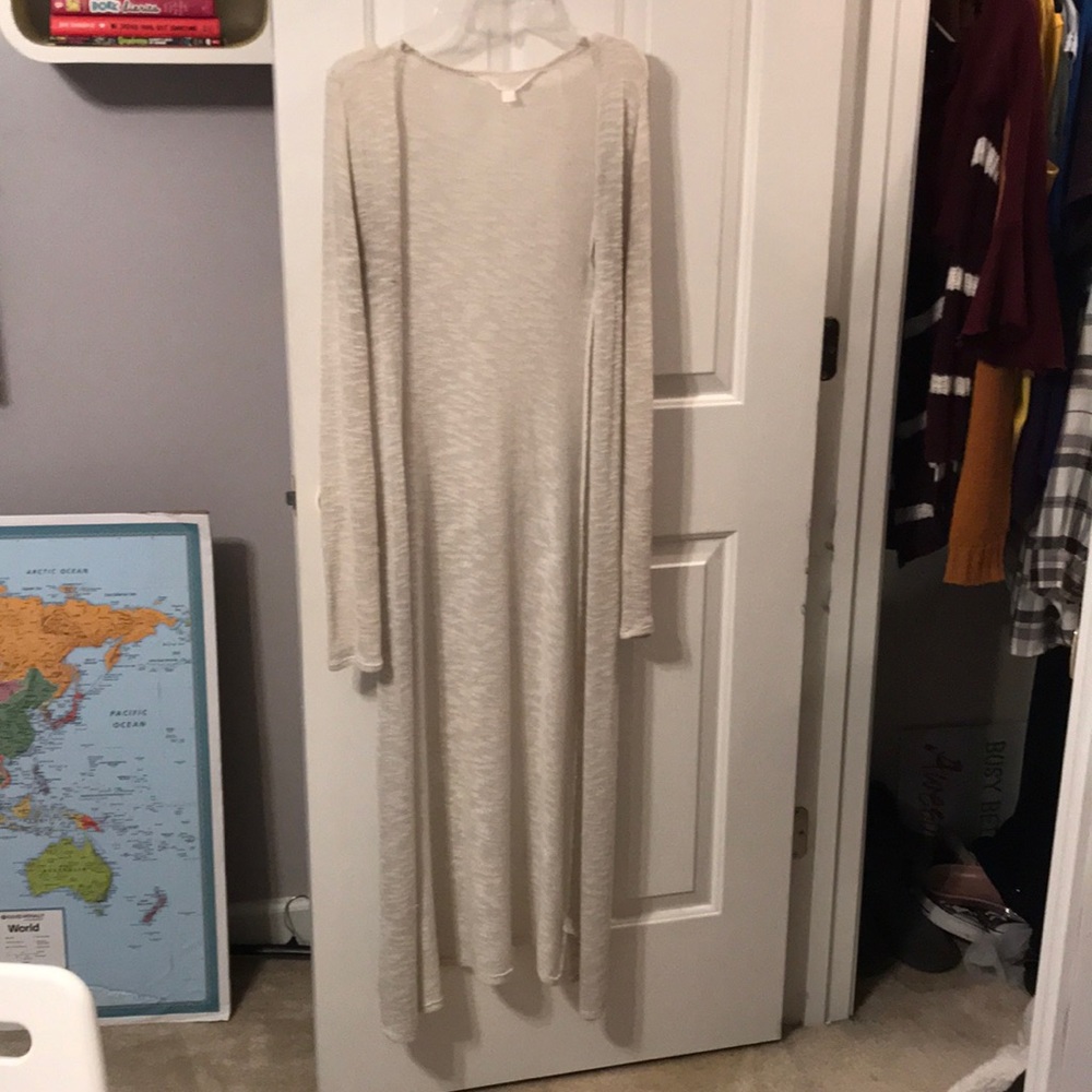 Long off white cardigan
